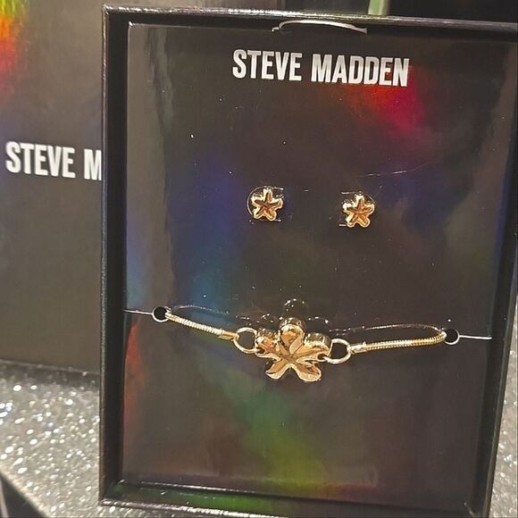 Steve Madden Flower Design Stud Earring & Adjustable Bracelet Set - Picture 3 of 7